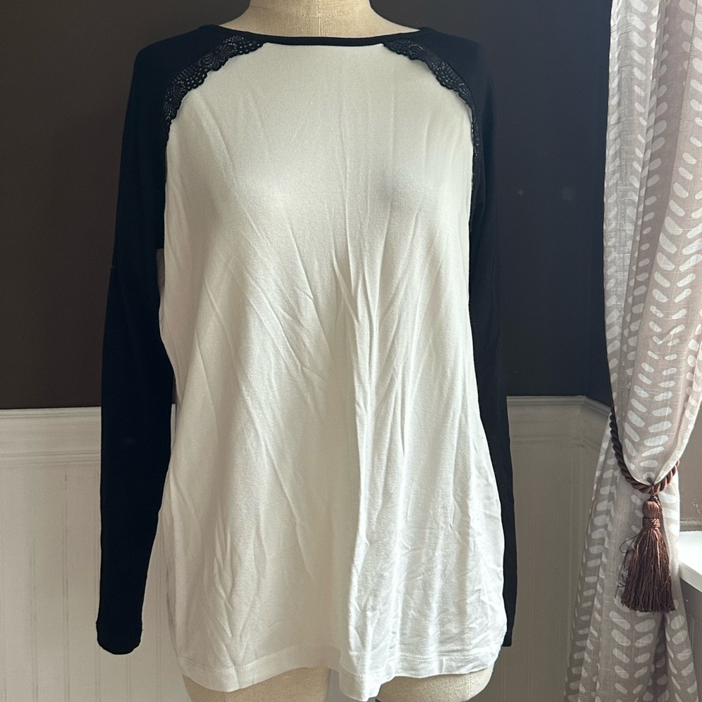 Black/White Tee w/ Lace